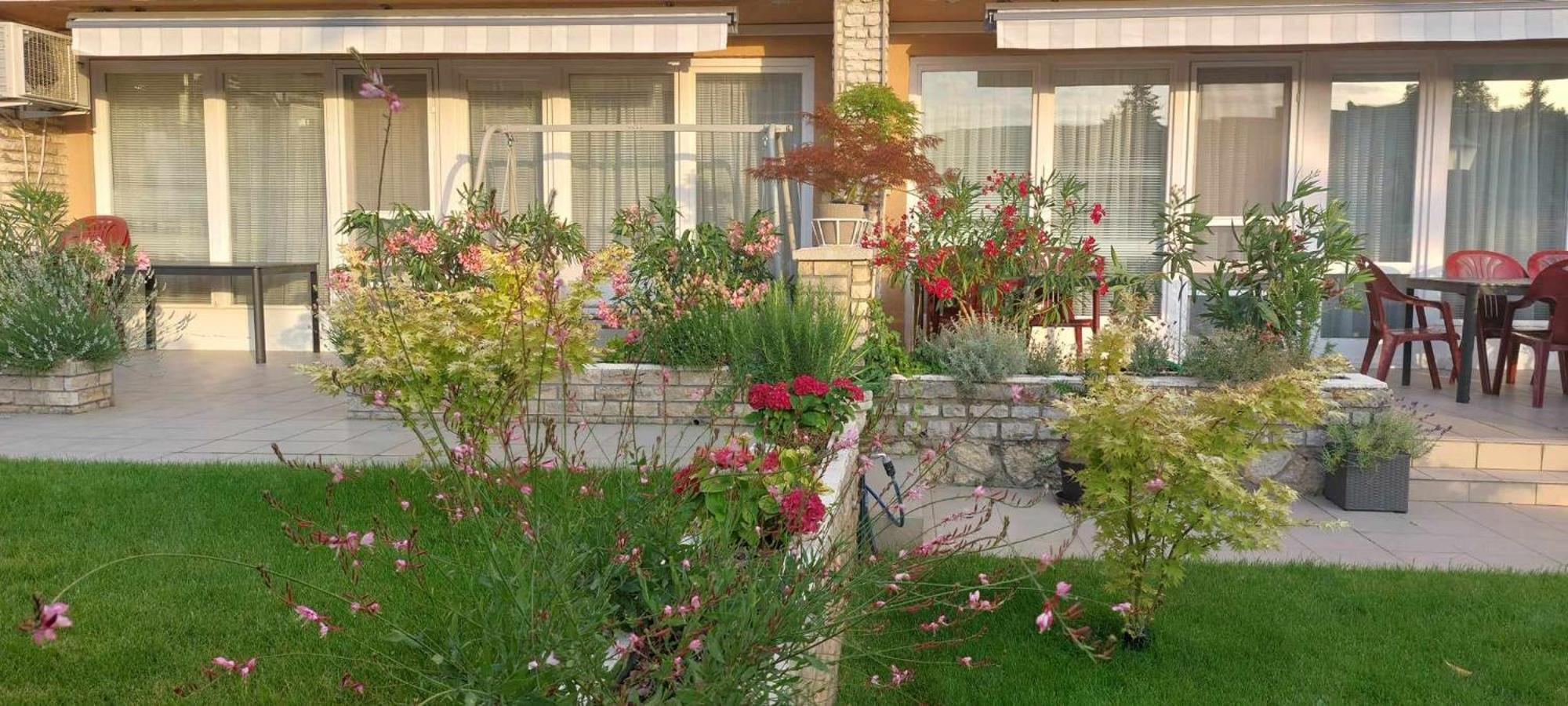 Siesta Apartmanhaz Balatonfuered Luaran gambar